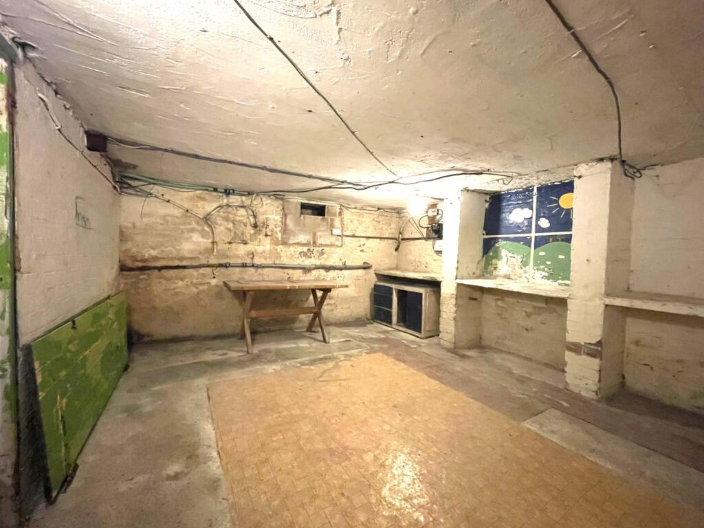 3 bed Terraced