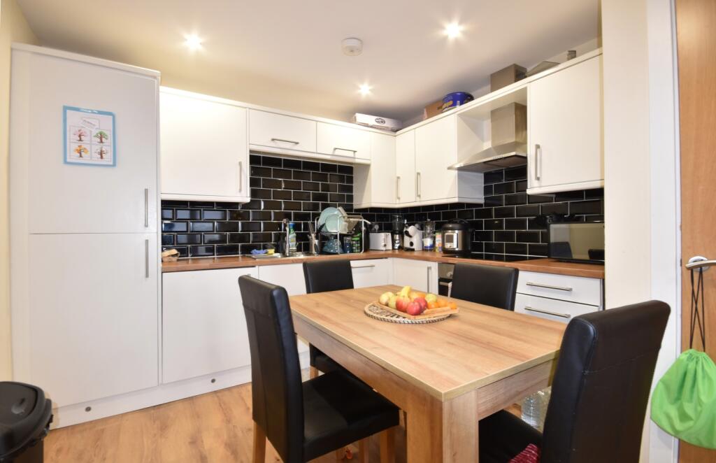 2 bed Block of Apartments