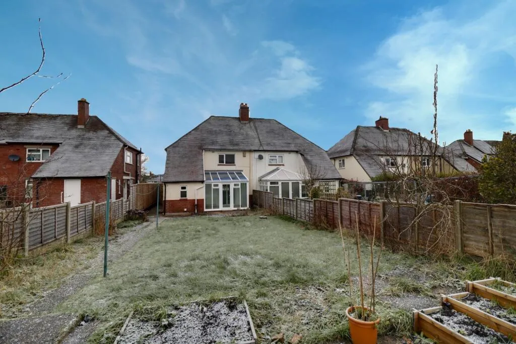 3 bed Semi-Detached