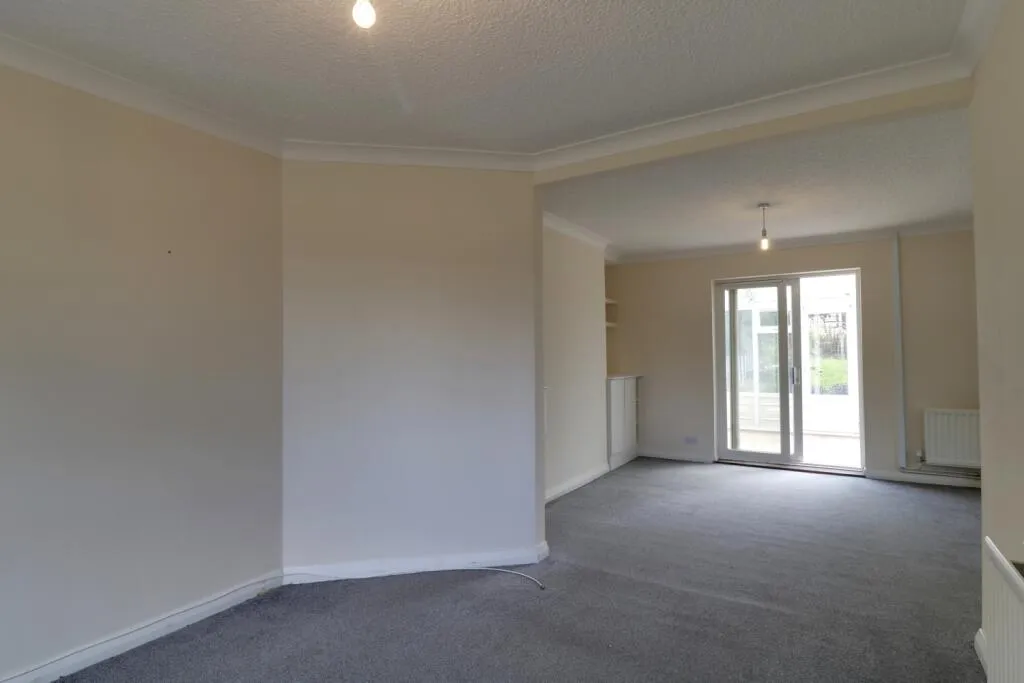3 bed Semi-Detached