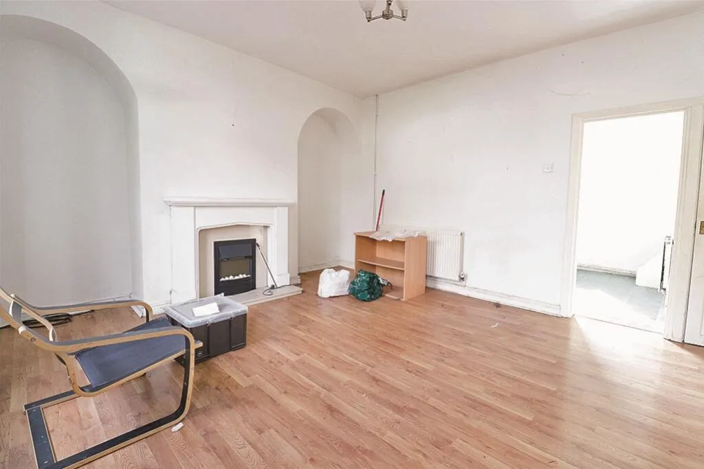 3 bed Terraced