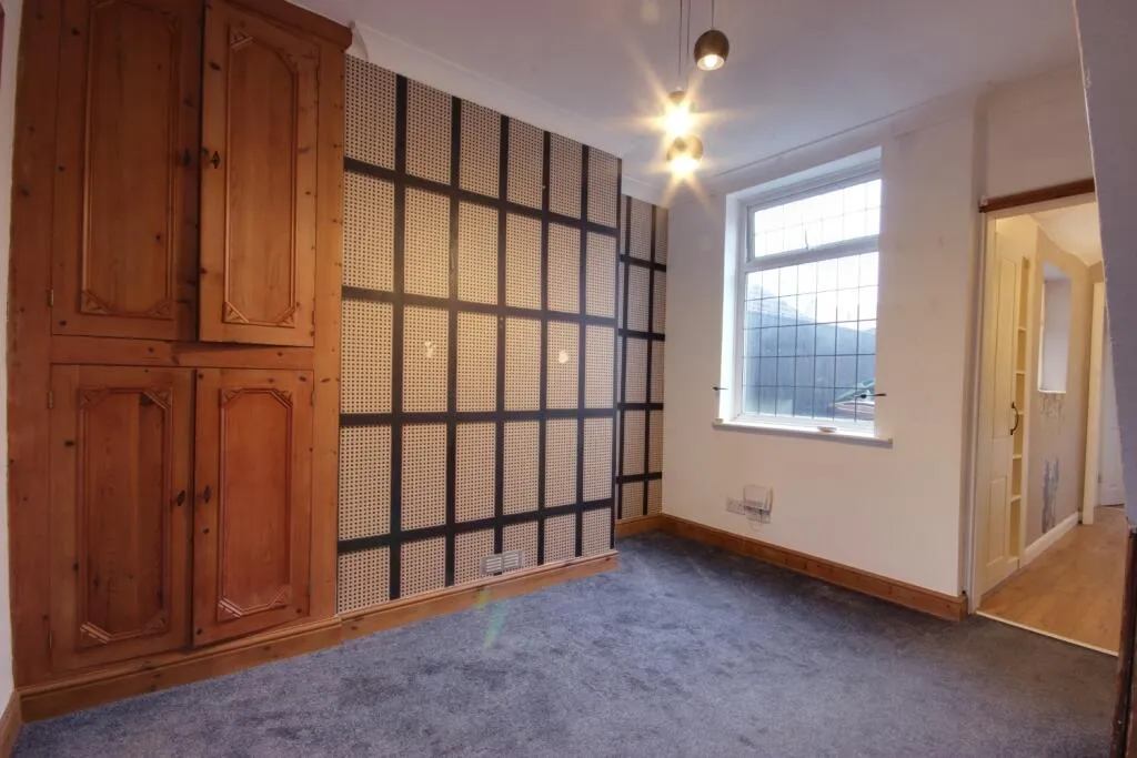 2 bed Terraced