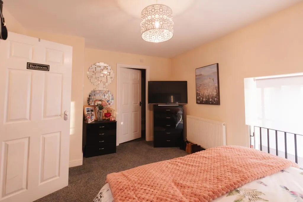 3 bed Semi-Detached