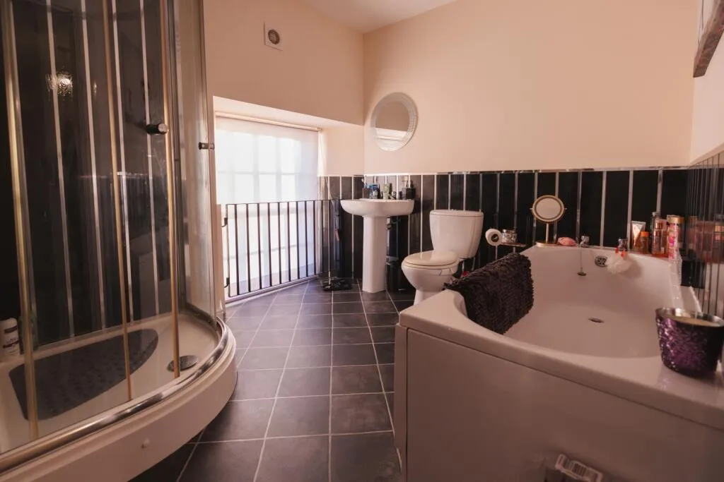 3 bed Semi-Detached