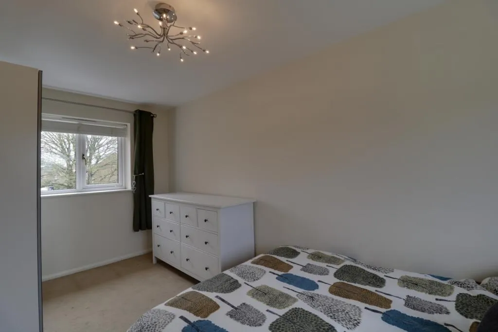 3 bed End of Terrace