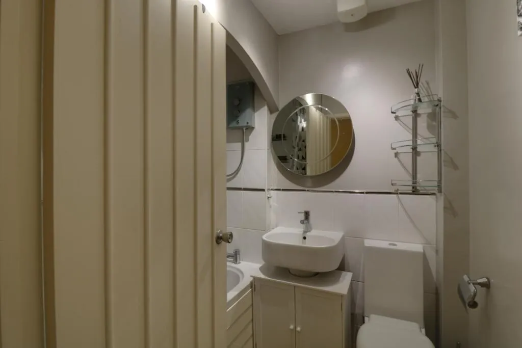 3 bed End of Terrace
