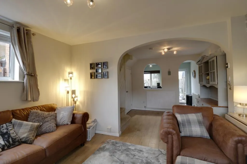 3 bed End of Terrace