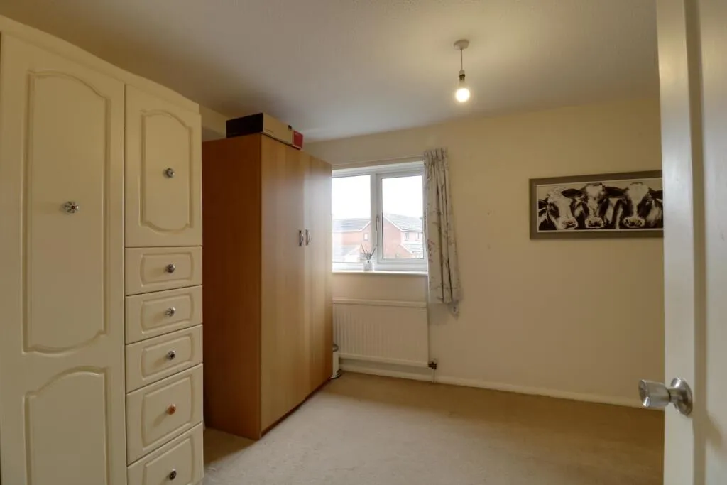 3 bed End of Terrace