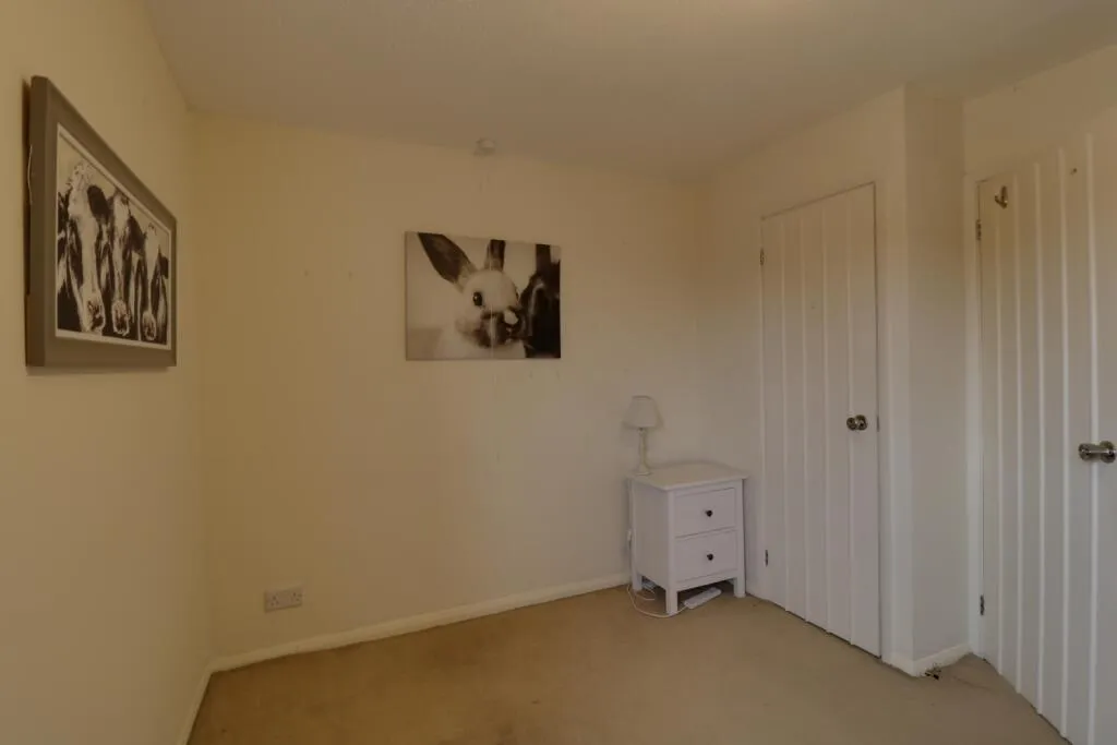 3 bed End of Terrace