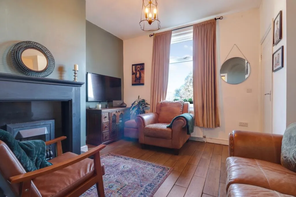 2 bed Terraced