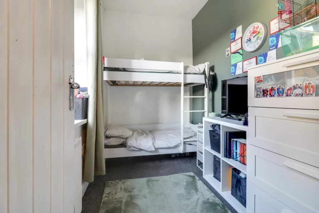 2 bed Terraced