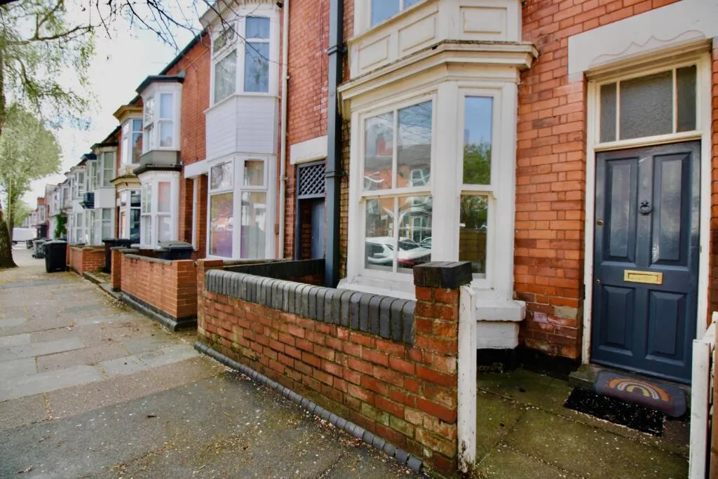 3 bed Terraced