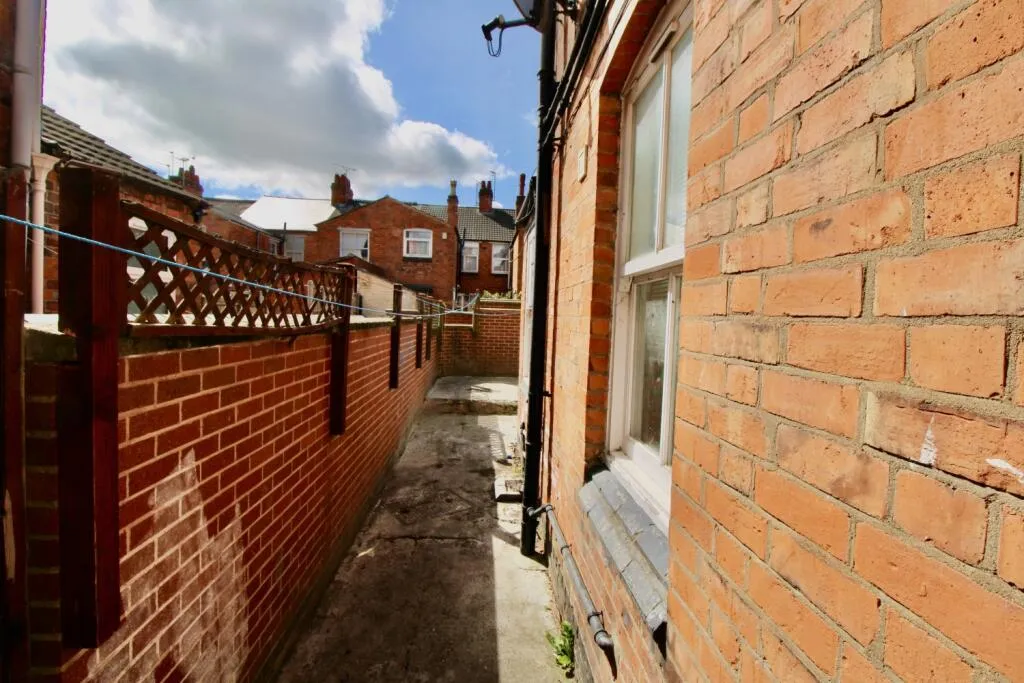 3 bed Terraced