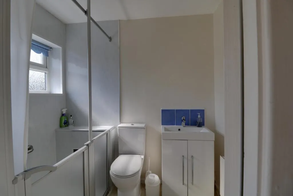 2 bed Semi-Detached Bungalow