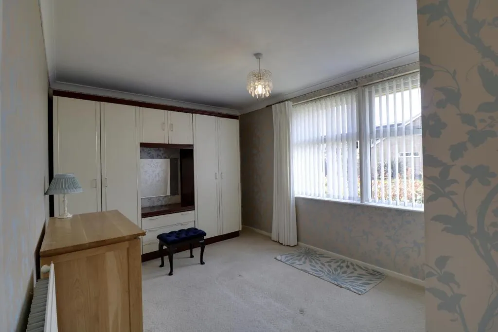 2 bed Semi-Detached Bungalow