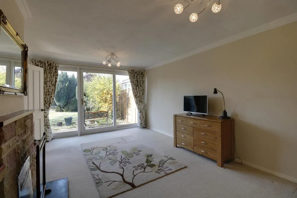 2 bed Semi-Detached Bungalow