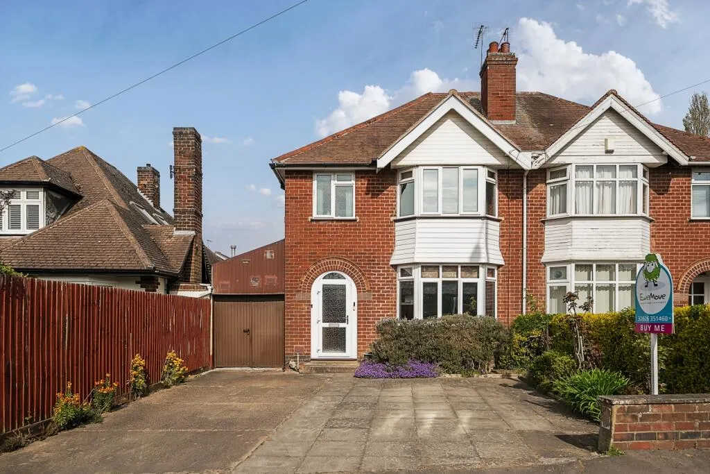 3 bed Semi-Detached