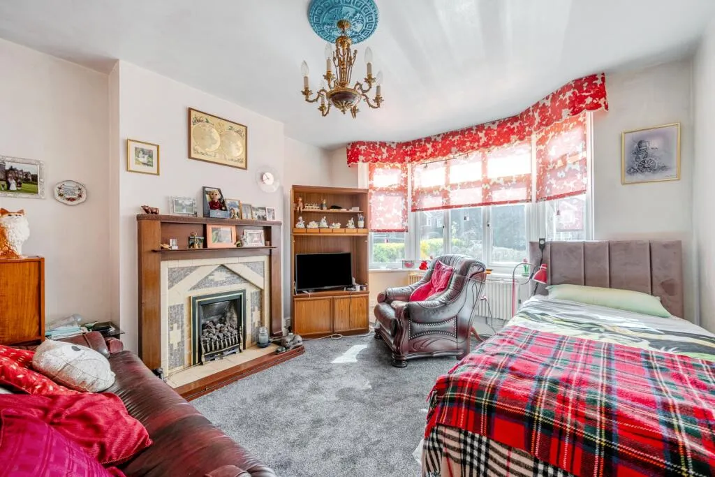 3 bed Semi-Detached