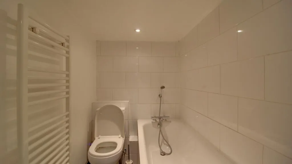 2 bed Ground Flat