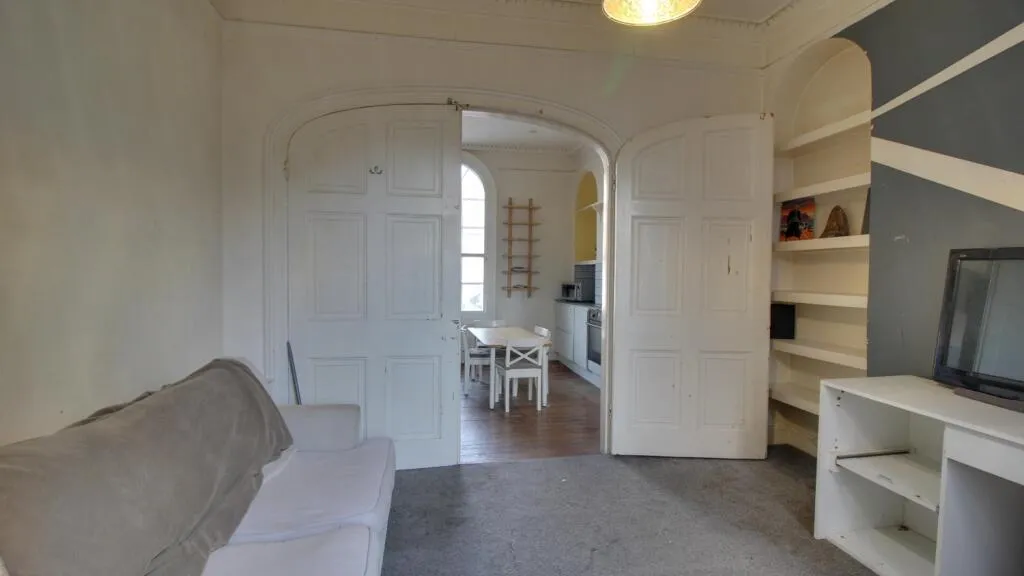 2 bed Ground Flat