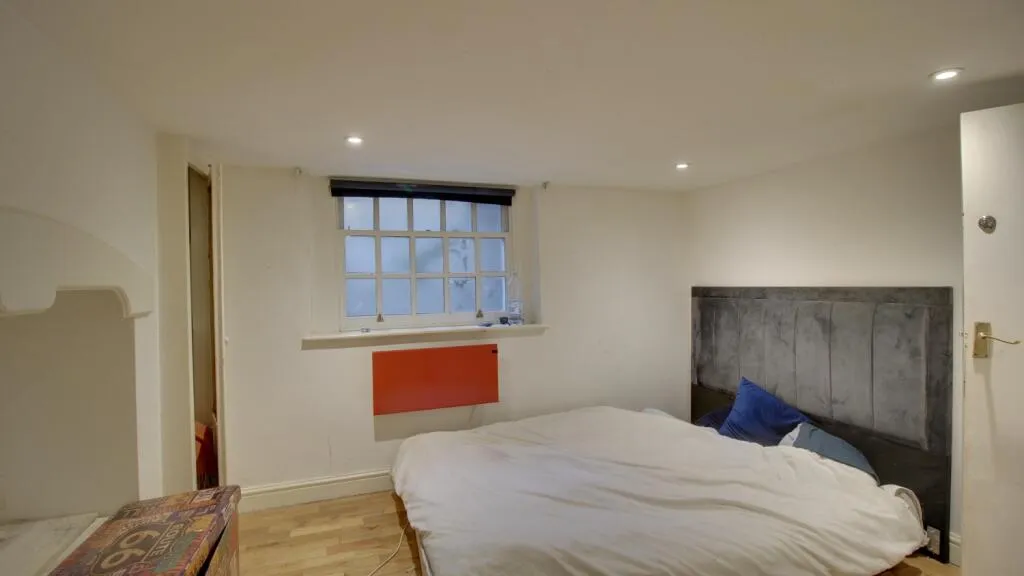 2 bed Ground Flat