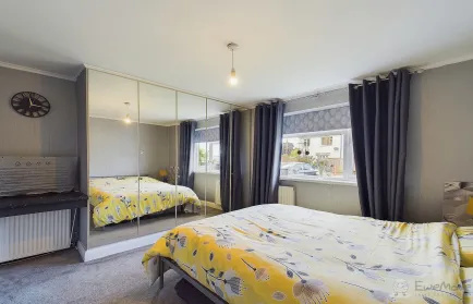 5 bed Semi-Detached