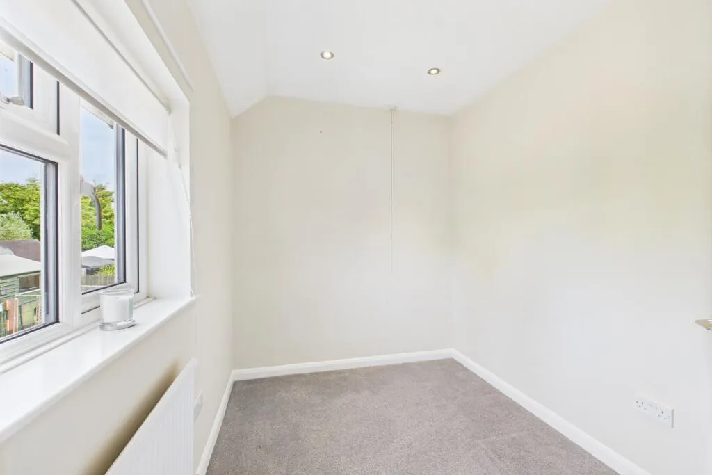 3 bed Terraced