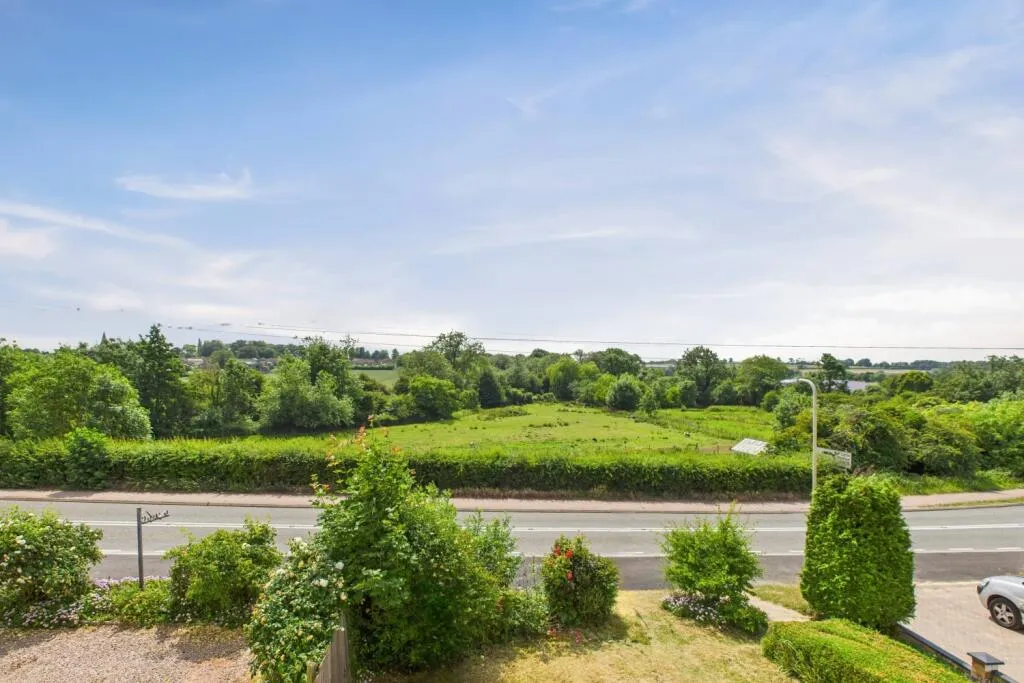 3 bed Terraced