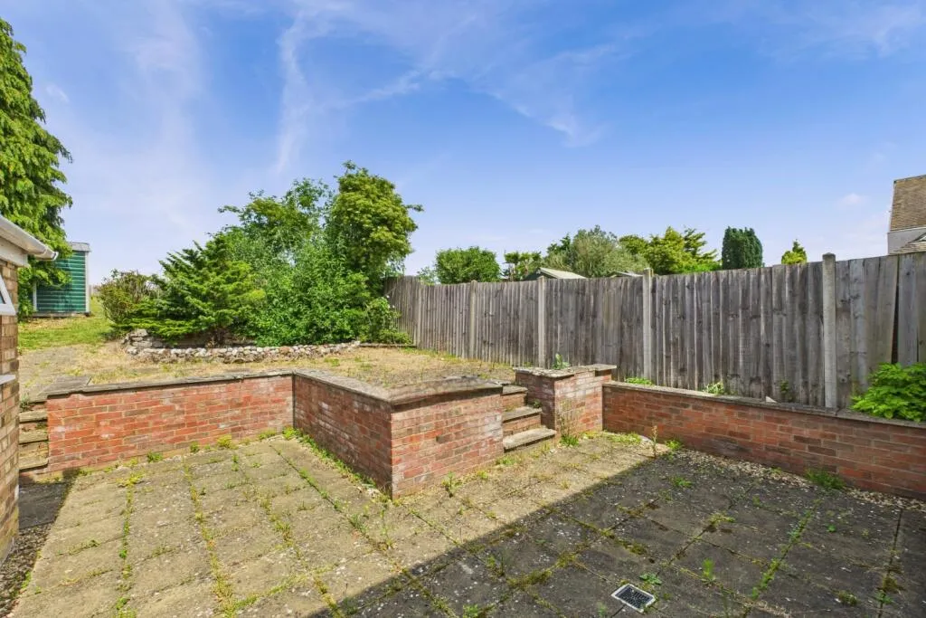 3 bed Terraced