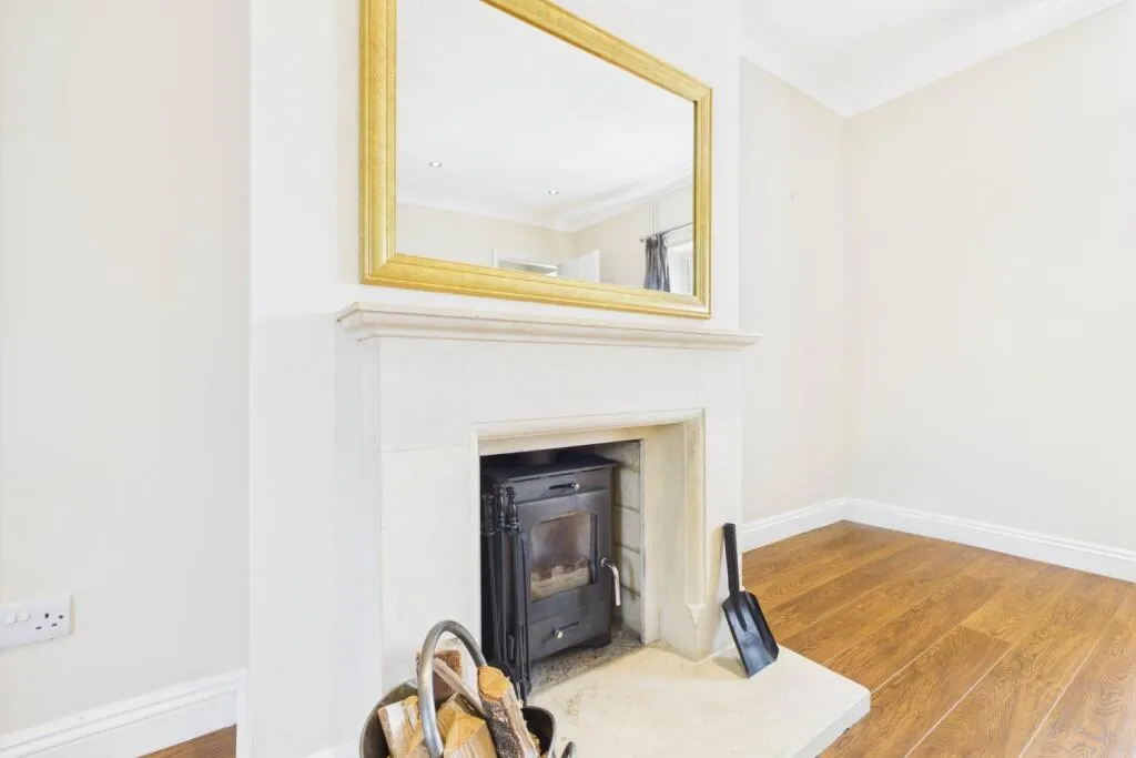 3 bed Terraced