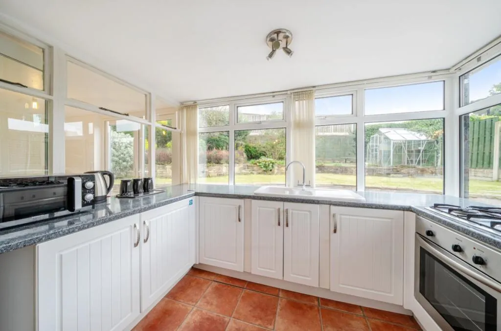 2 bed Detached Bungalow