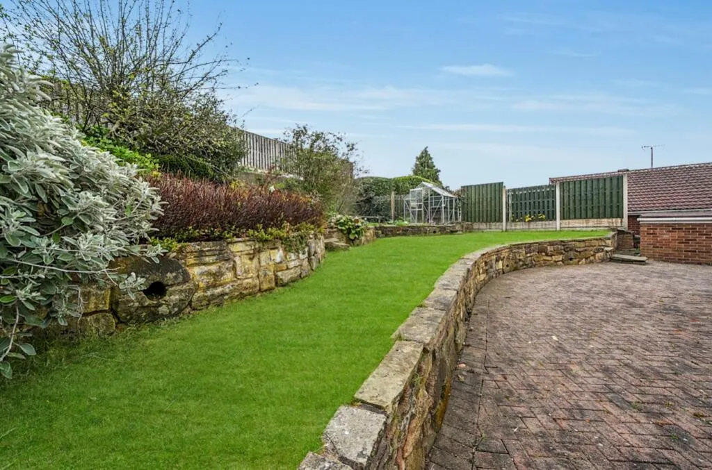 2 bed Detached Bungalow