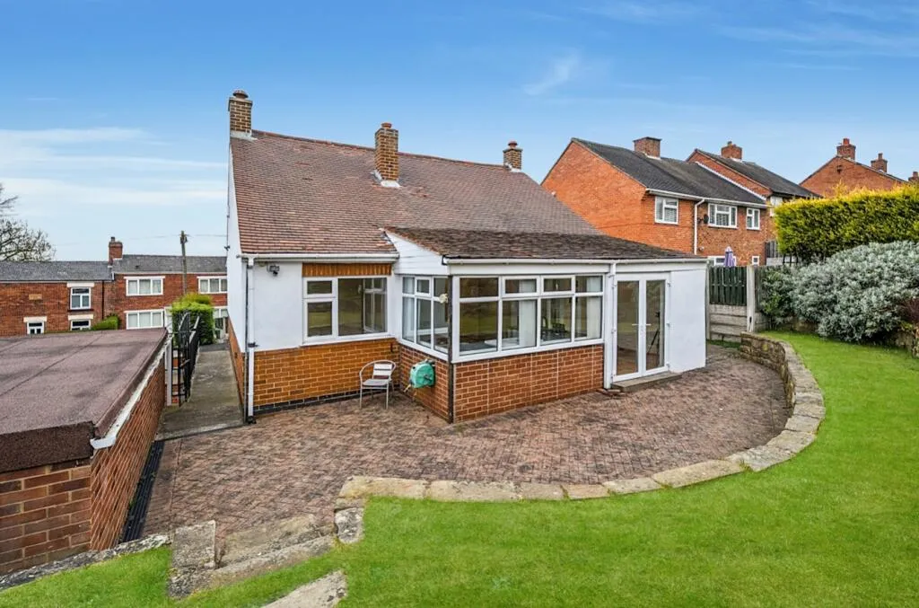 2 bed Detached Bungalow
