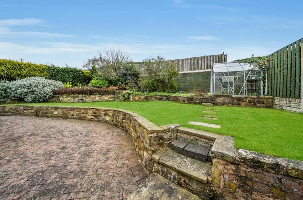 2 bed Detached Bungalow