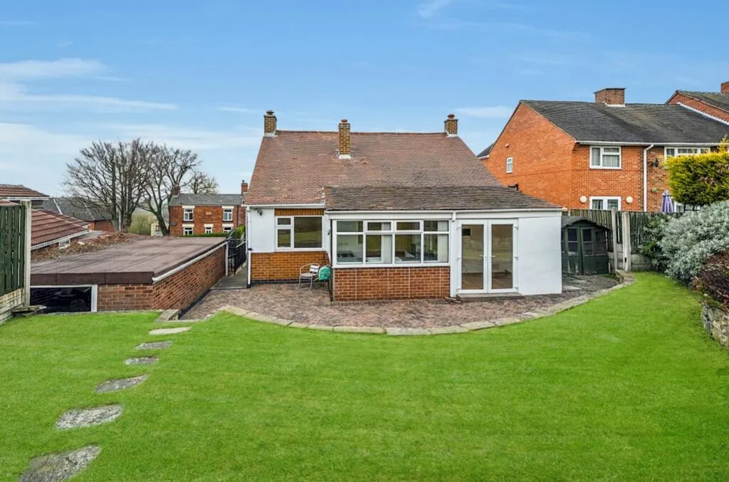 2 bed Detached Bungalow