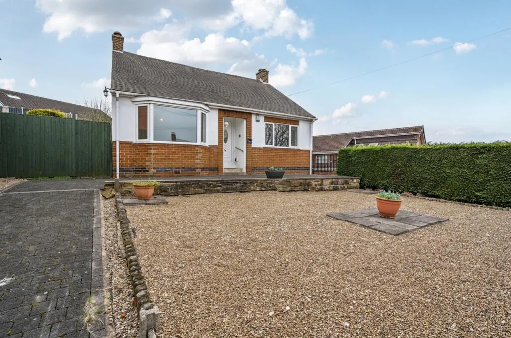 2 bed Detached Bungalow