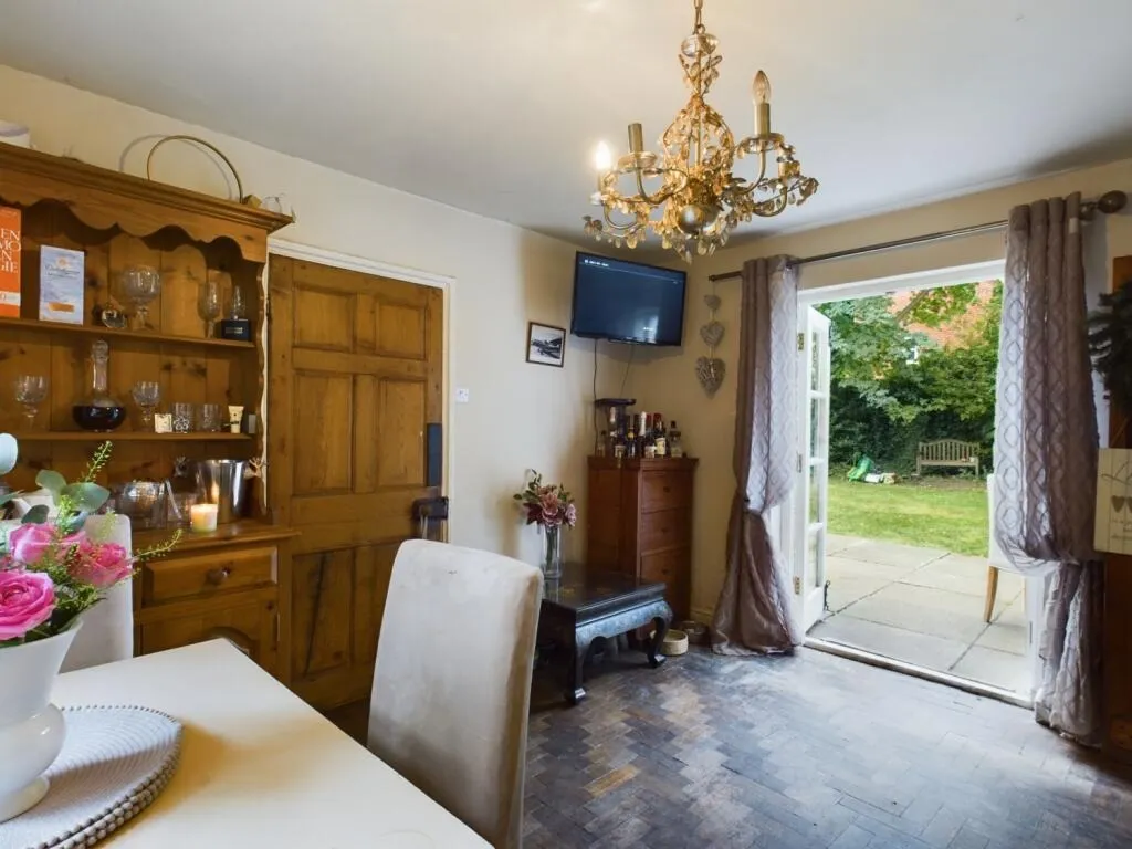 2 bed Cottage