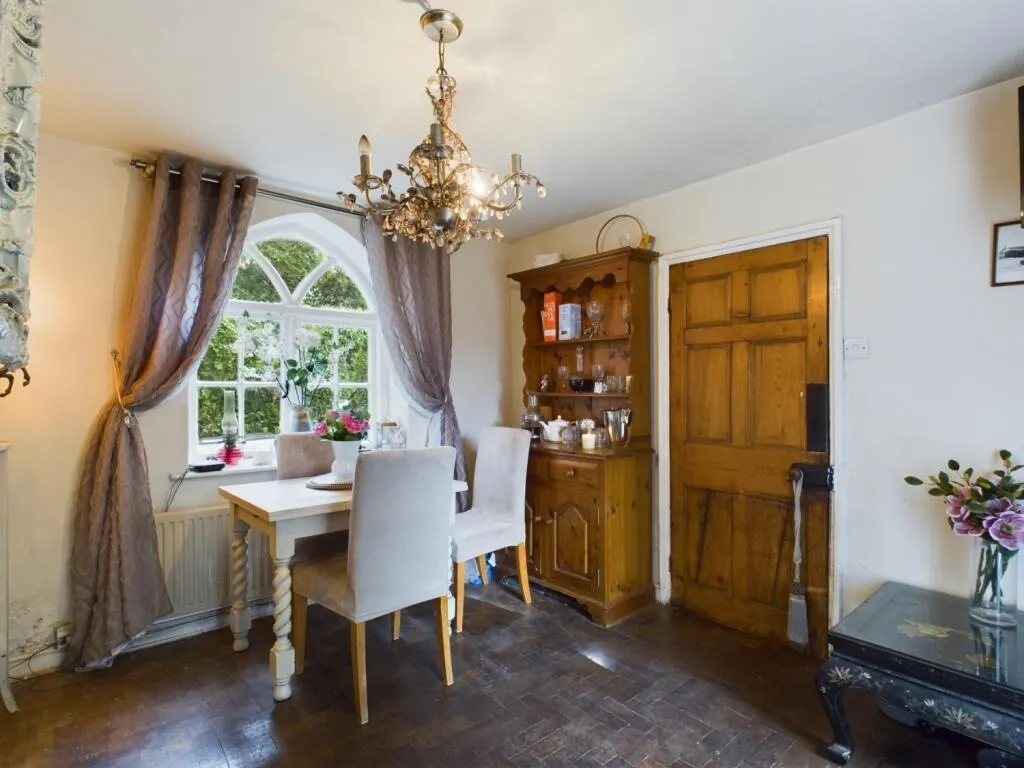 2 bed Cottage