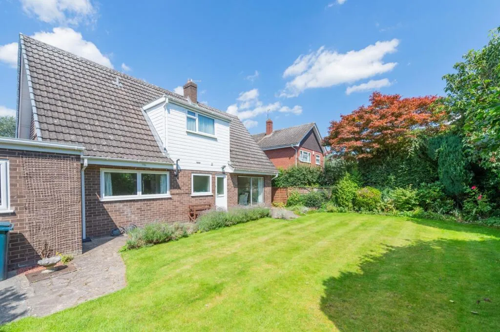 3 bed Detached