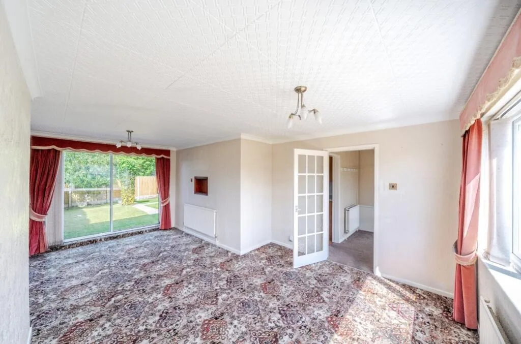 3 bed Semi-Detached