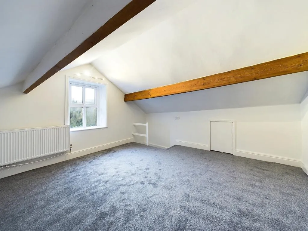3 bed End of Terrace