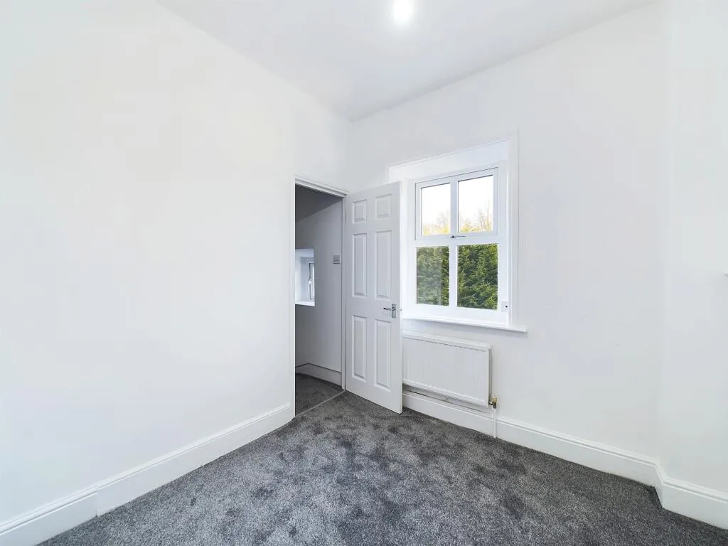 3 bed End of Terrace