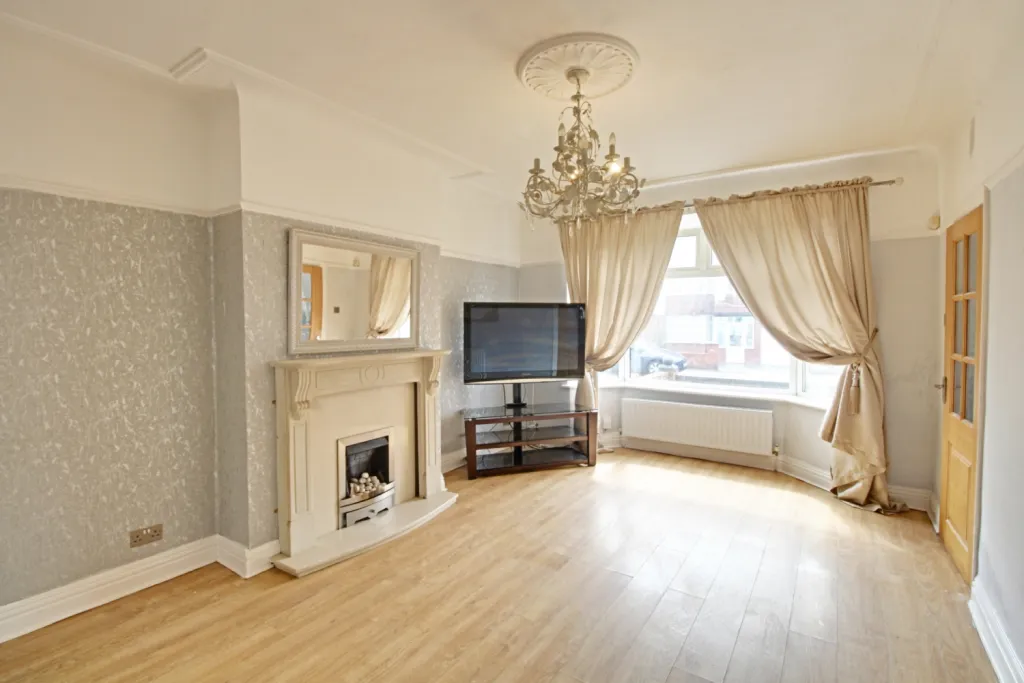 3 bed Semi-Detached