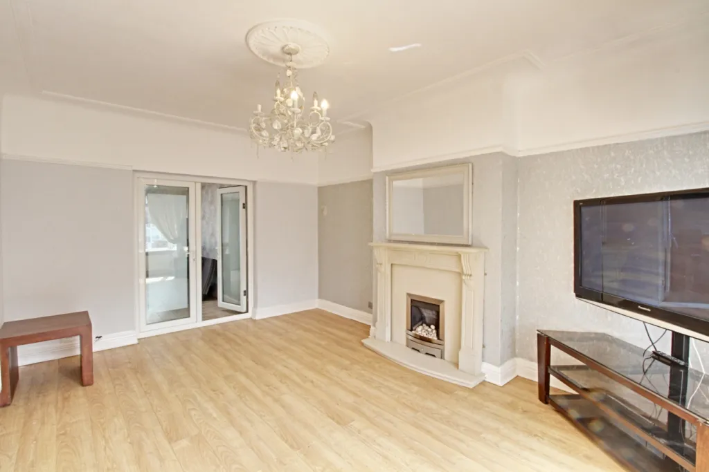 3 bed Semi-Detached
