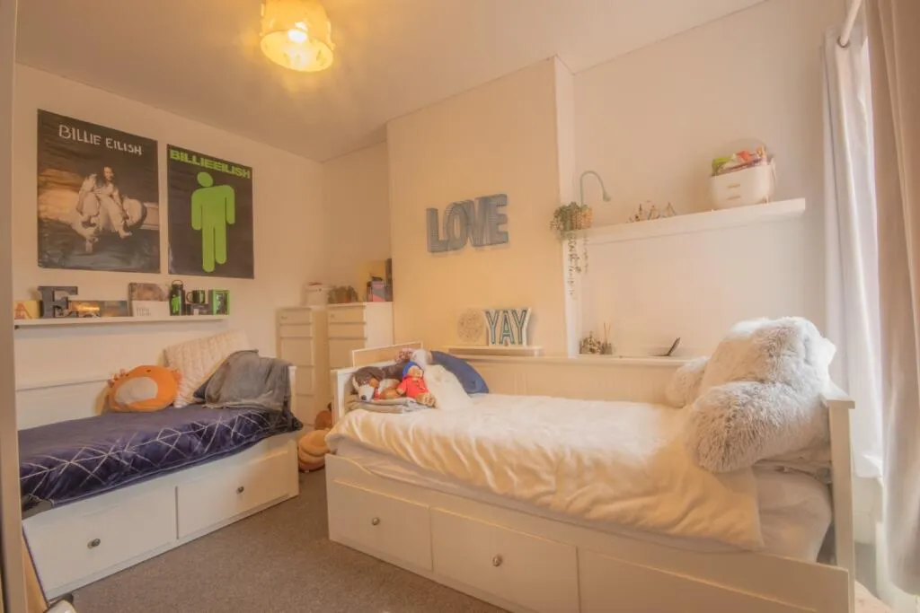 3 bed Semi-Detached
