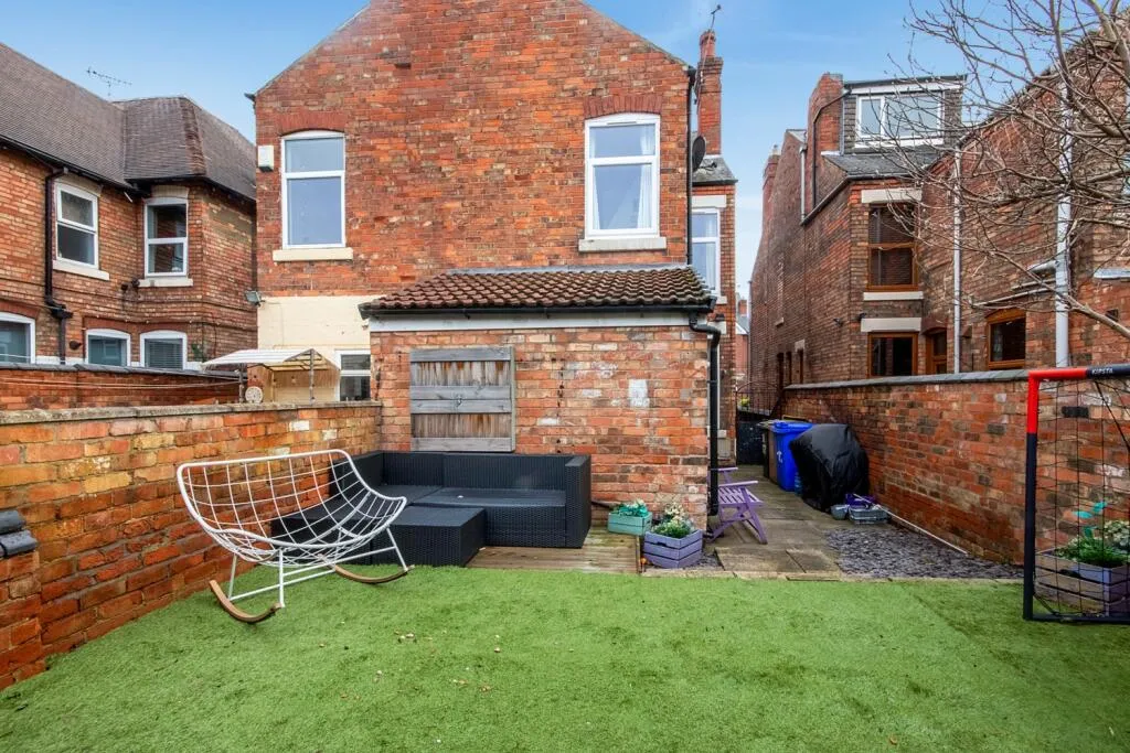 3 bed Semi-Detached