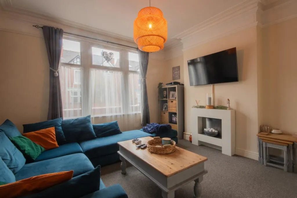 3 bed Semi-Detached