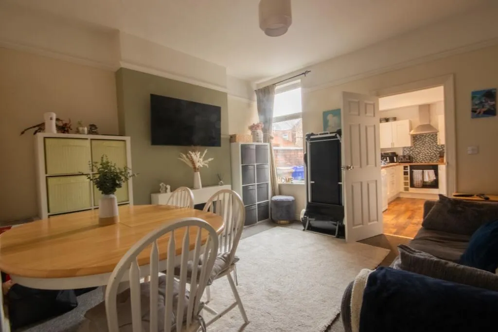 3 bed Semi-Detached