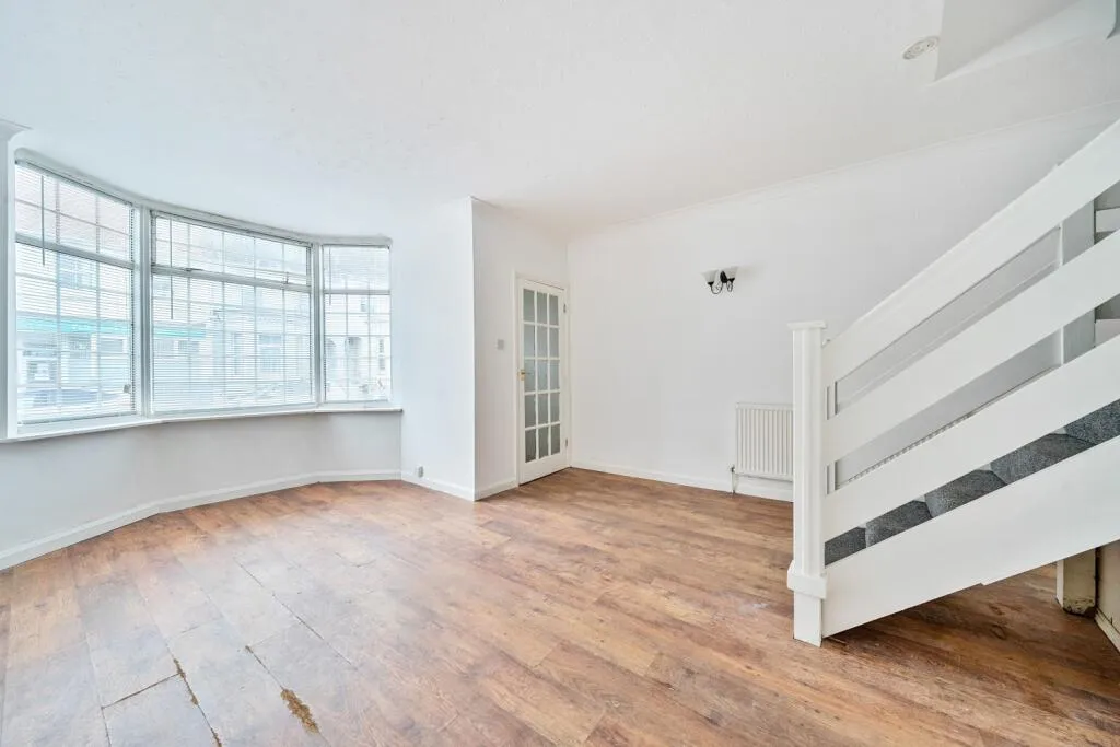 3 bed Terraced