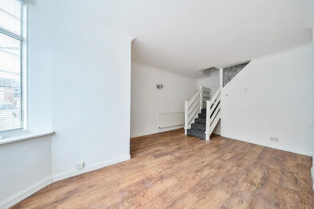 3 bed Terraced